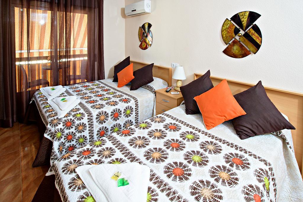 Hostal Carrizo Elda Zewnętrze zdjęcie