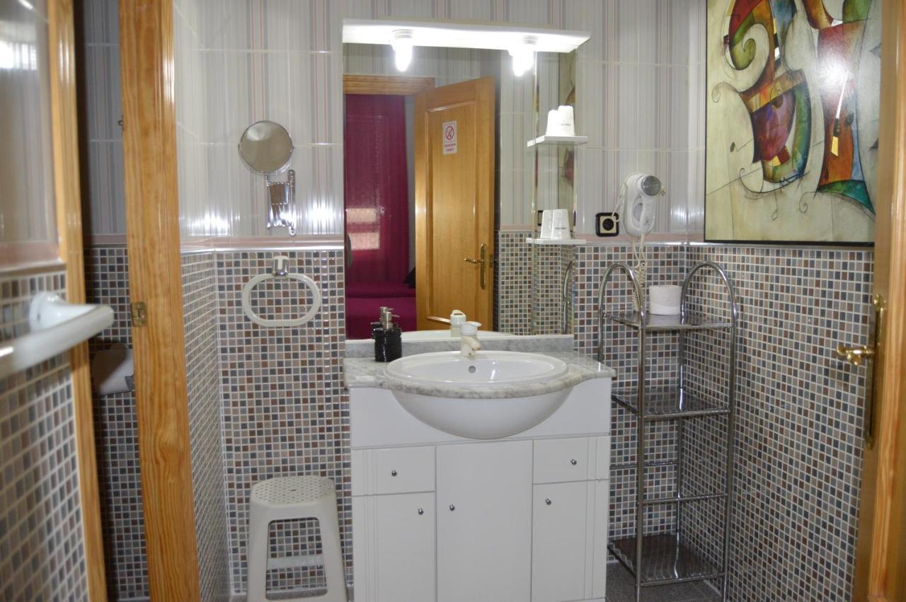 Hostal Carrizo Elda Zewnętrze zdjęcie